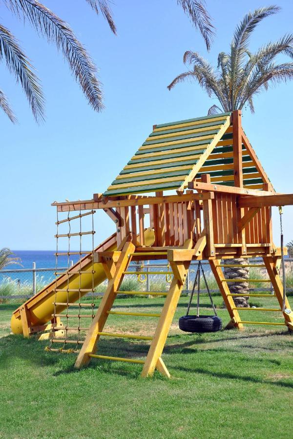 ル メリディアン ダハブ リゾート エクステリア 写真 A playhouse