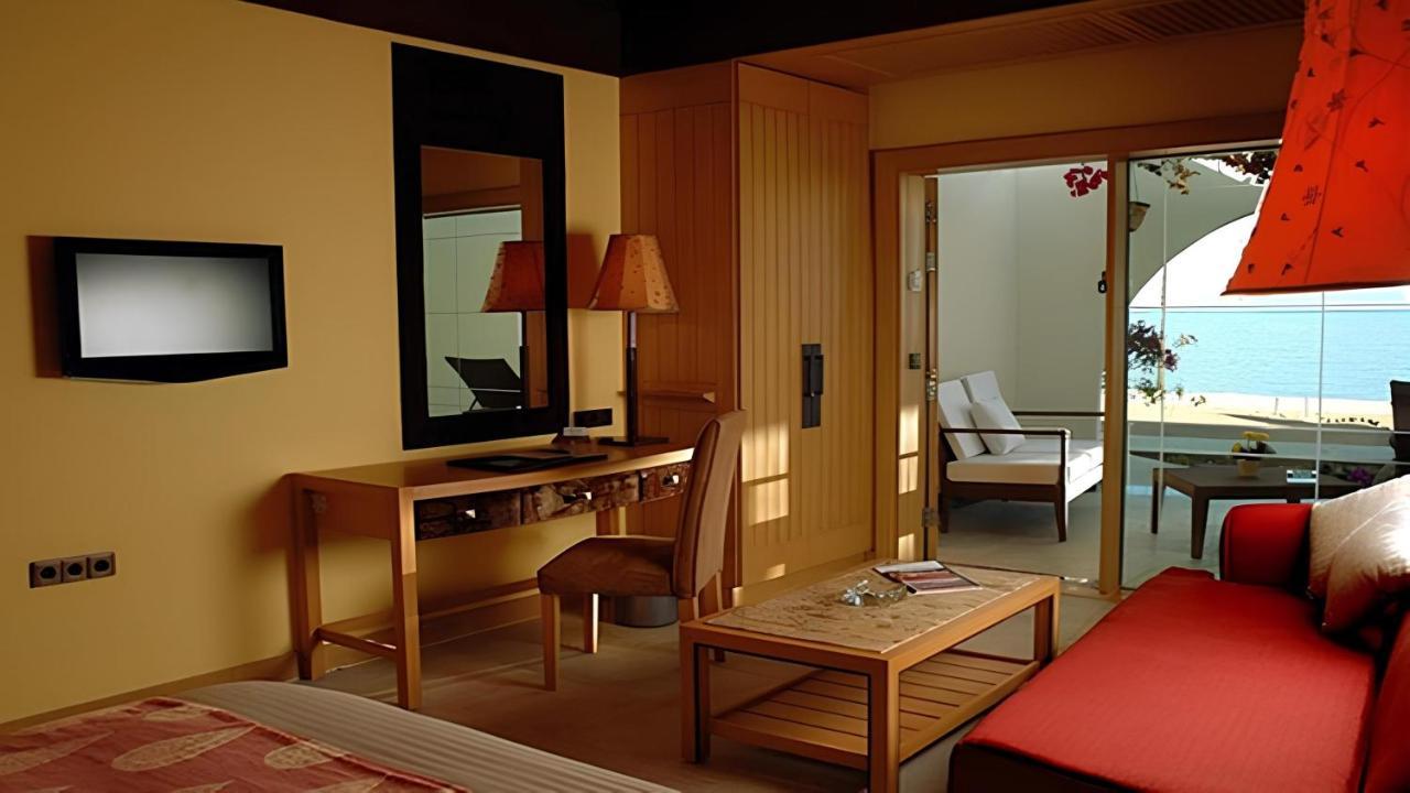 ル メリディアン ダハブ リゾート エクステリア 写真 A room at the hotel